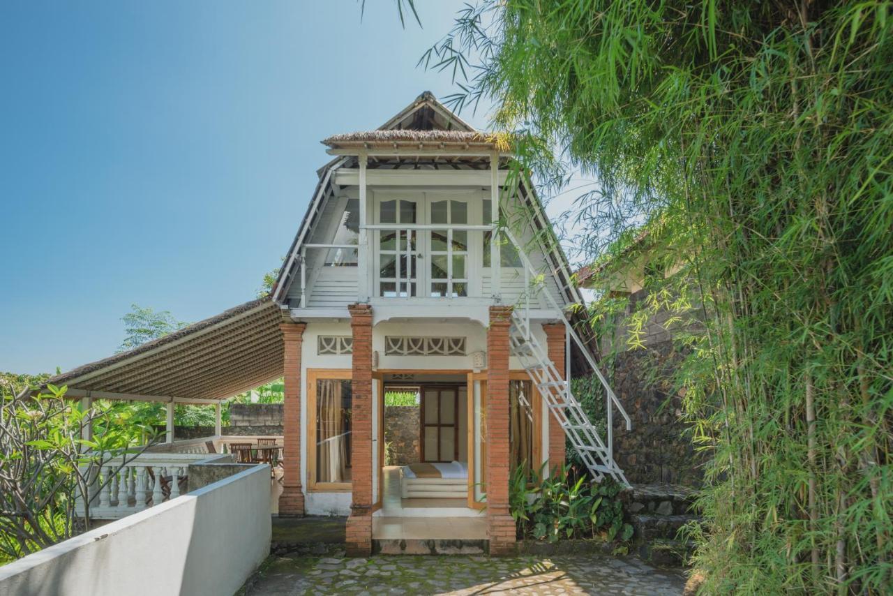 Villa Dinding Batu Singaraja Exterior foto