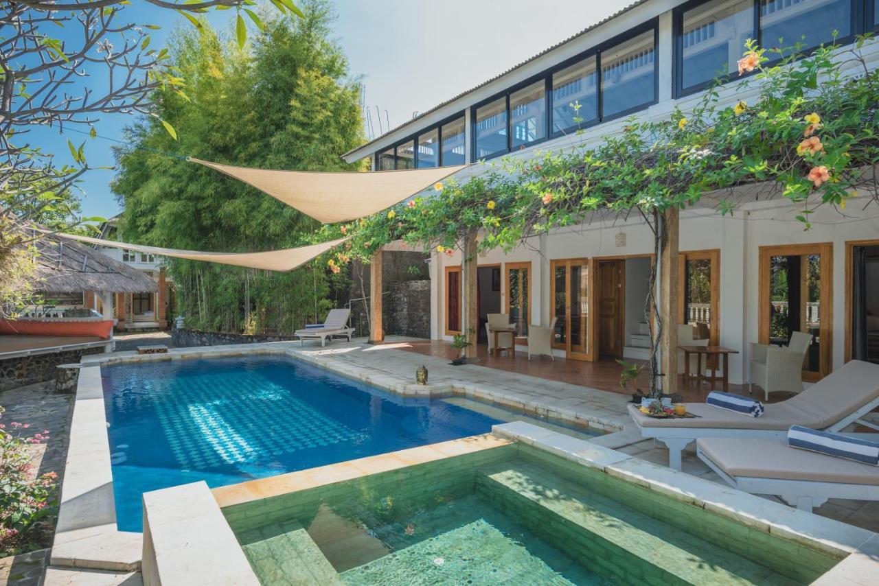 Villa Dinding Batu Singaraja Exterior foto