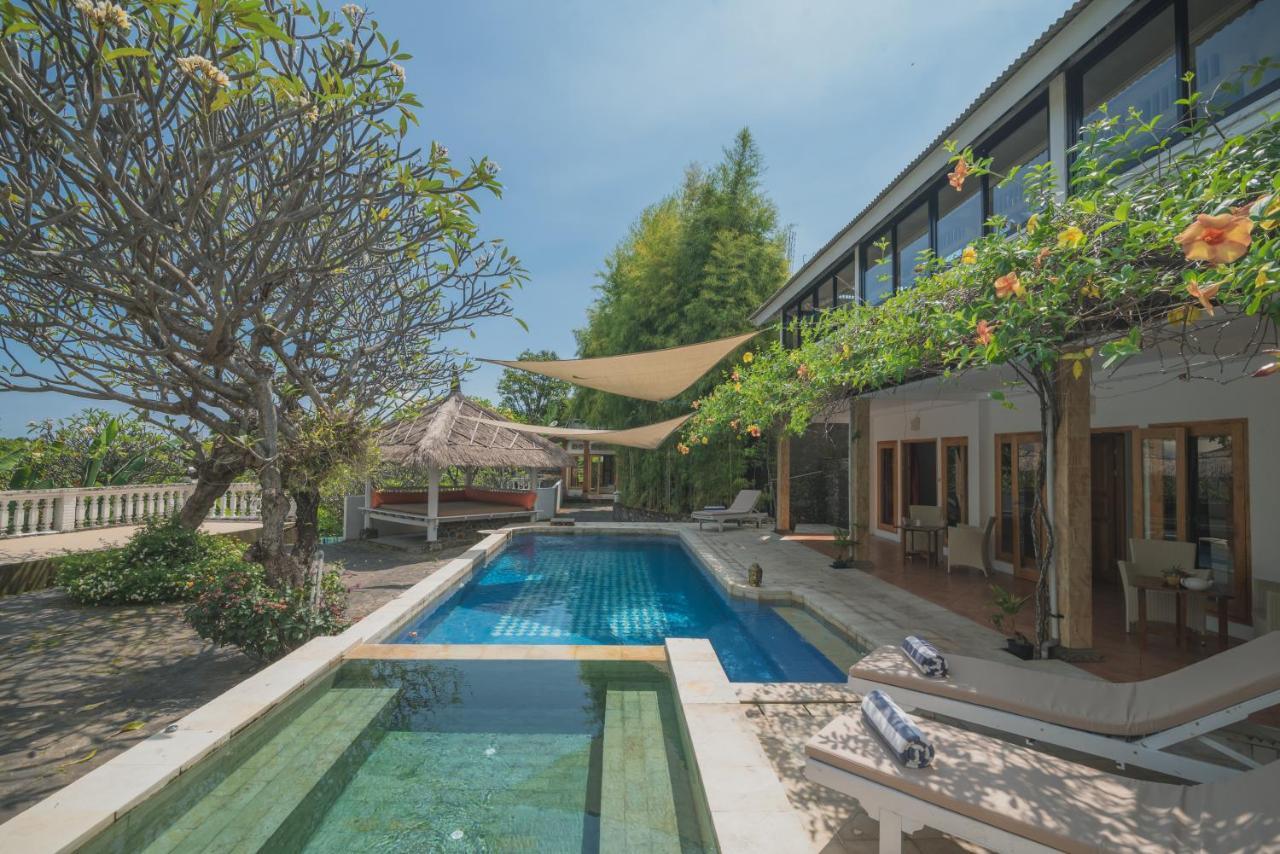 Villa Dinding Batu Singaraja Exterior foto